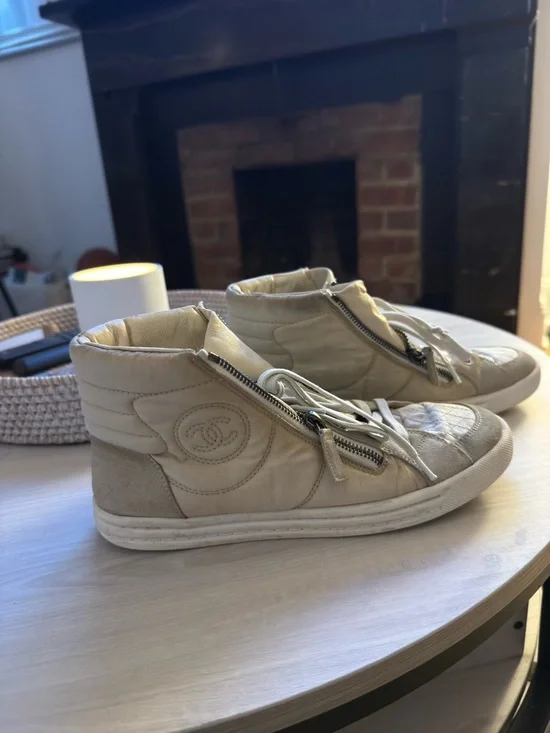 Chanel Fabric and Suede CC Side Zip High Top Sneakers🤩 - Picture 3 of 8